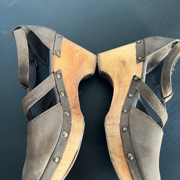 Clogs clogs clogs - Picture 4 of 5